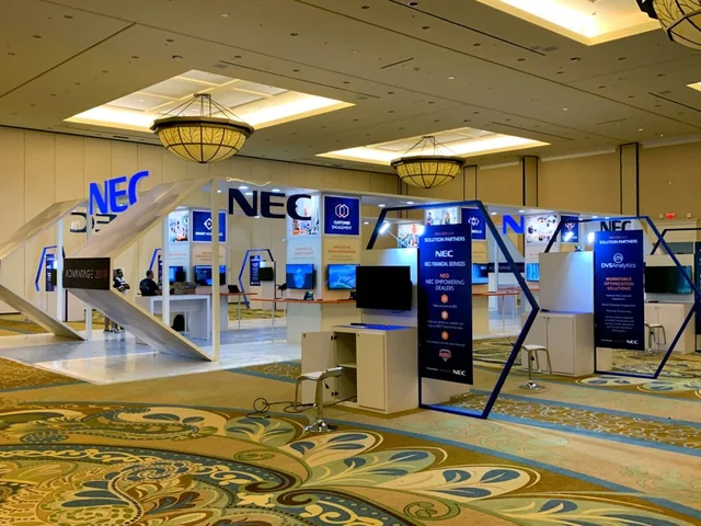 Island trade show booth, from the builder's portfolio